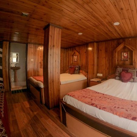 Grg Broadway Mall Road Darjeeling By Royal Collection Hotel ภายนอก รูปภาพ