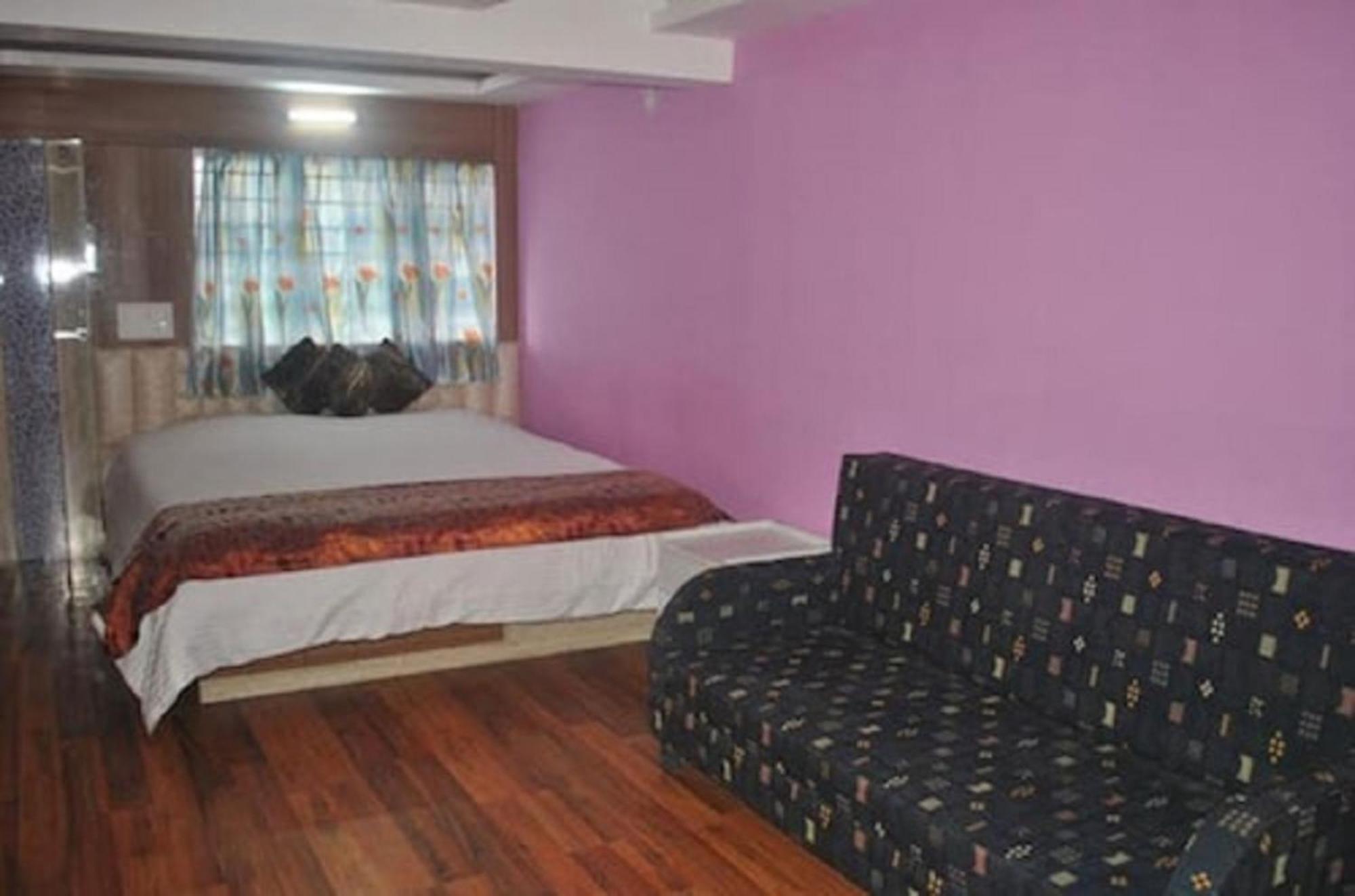 Grg Broadway Mall Road Darjeeling By Royal Collection Hotel ภายนอก รูปภาพ