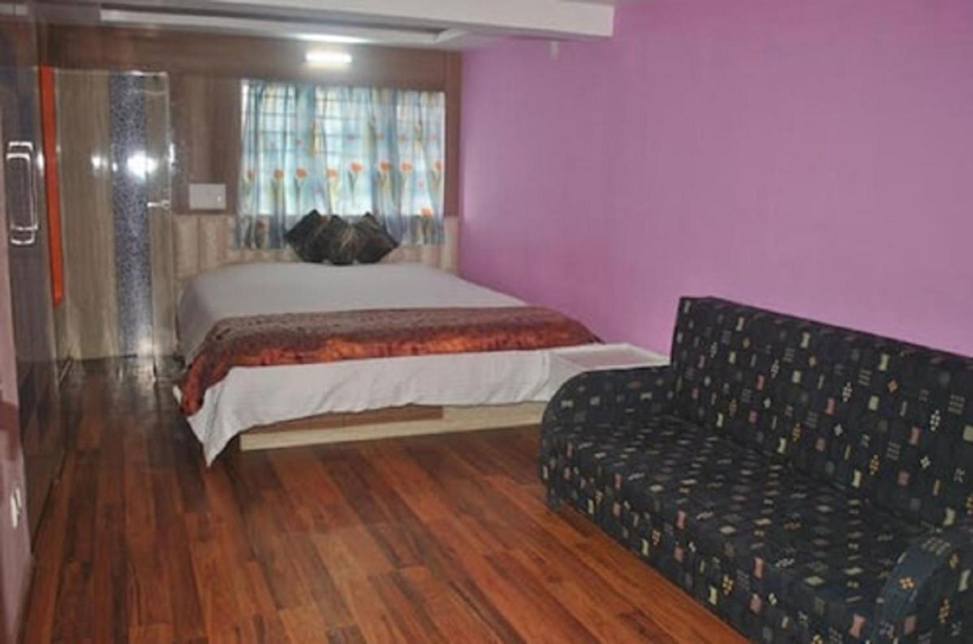 Grg Broadway Mall Road Darjeeling By Royal Collection Hotel ภายนอก รูปภาพ