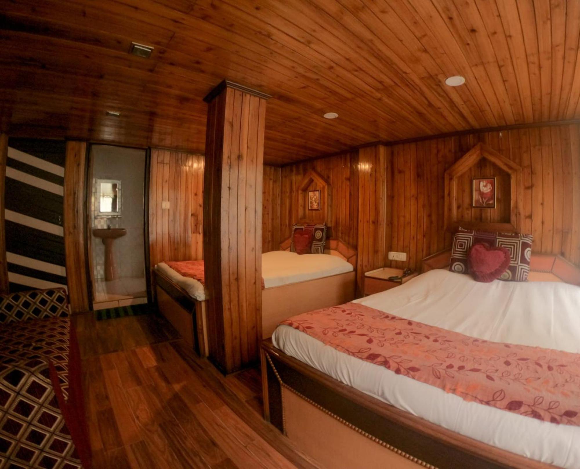Grg Broadway Mall Road Darjeeling By Royal Collection Hotel ภายนอก รูปภาพ