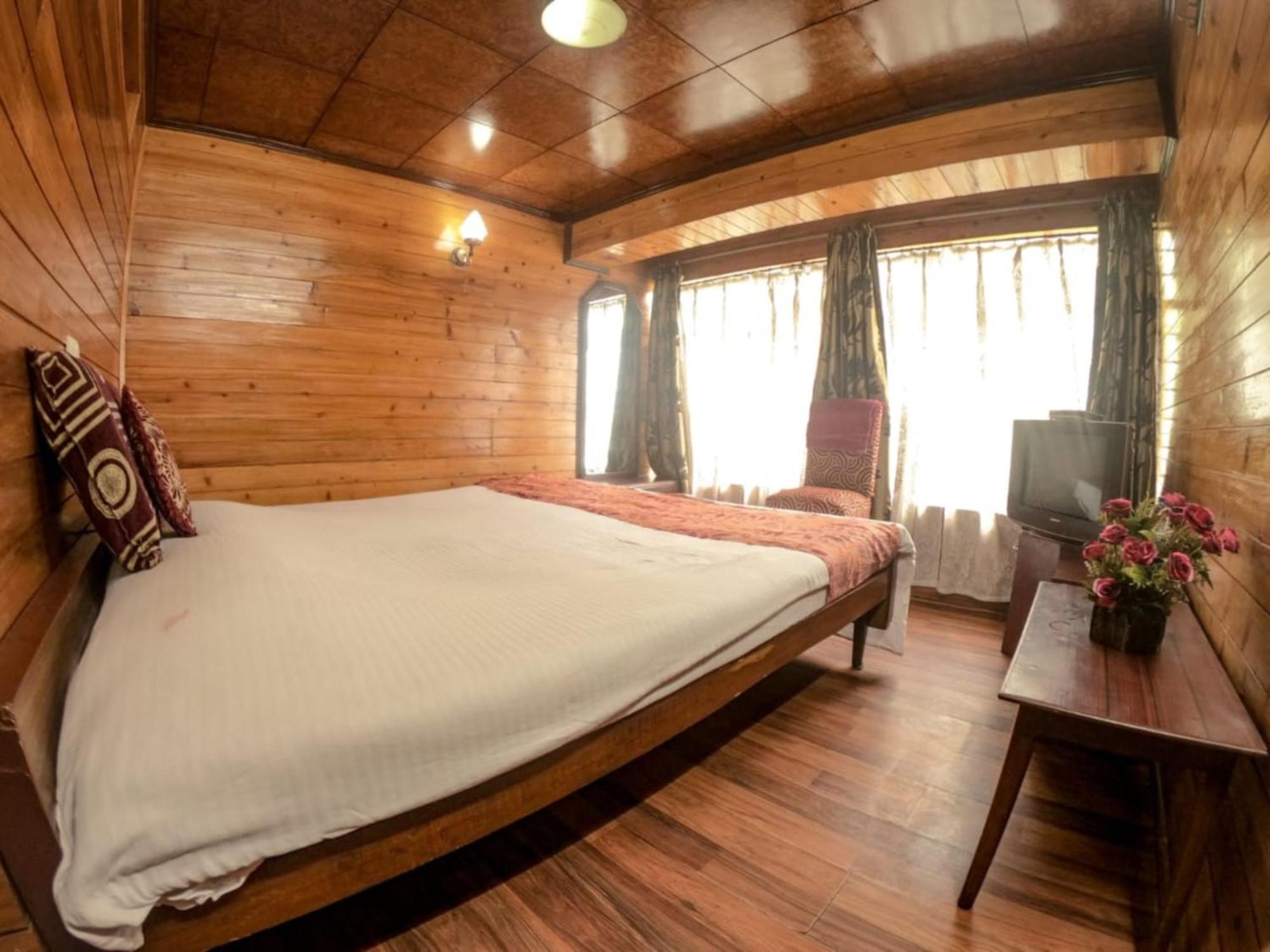 Grg Broadway Mall Road Darjeeling By Royal Collection Hotel ภายนอก รูปภาพ