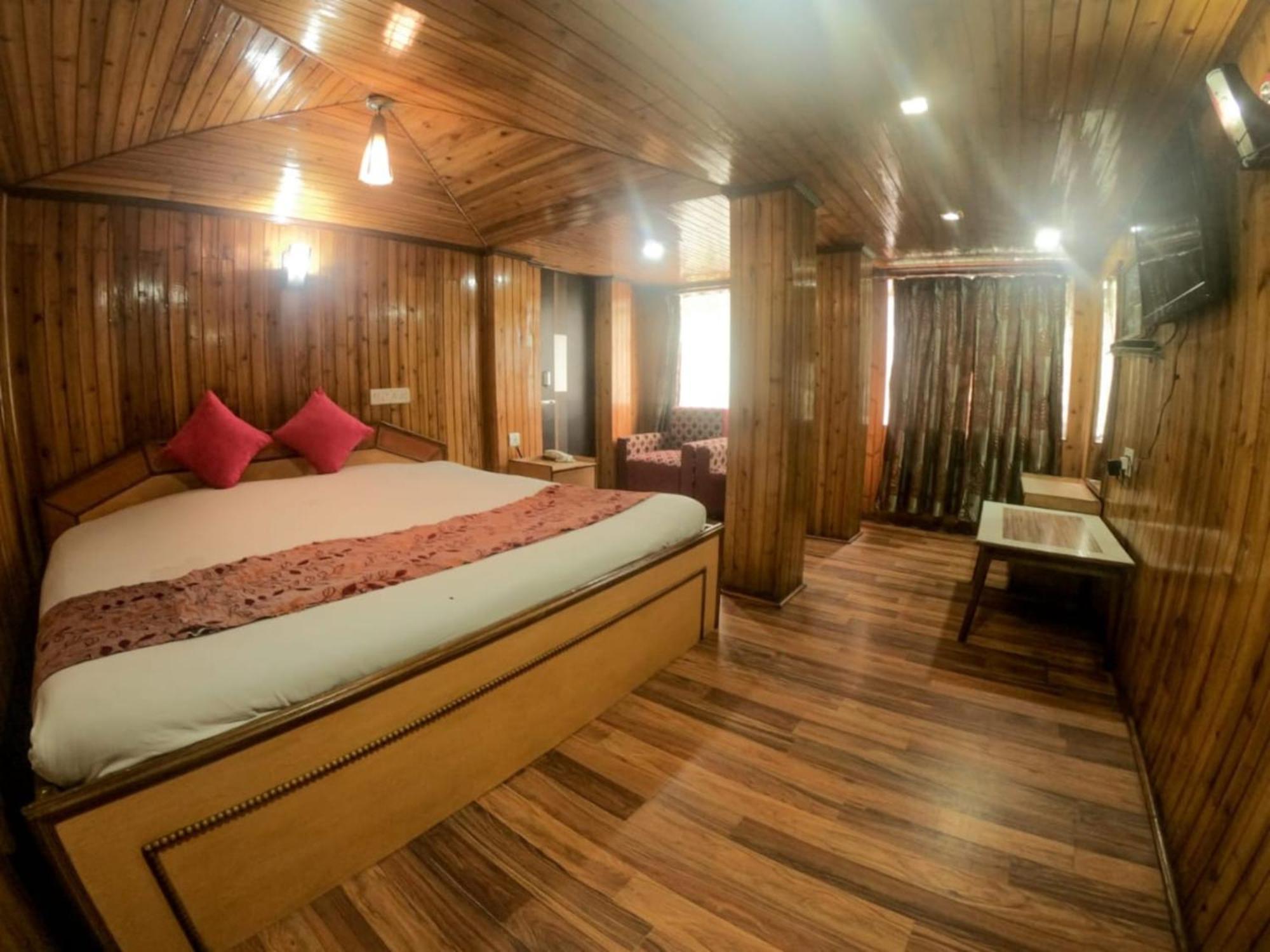 Grg Broadway Mall Road Darjeeling By Royal Collection Hotel ภายนอก รูปภาพ